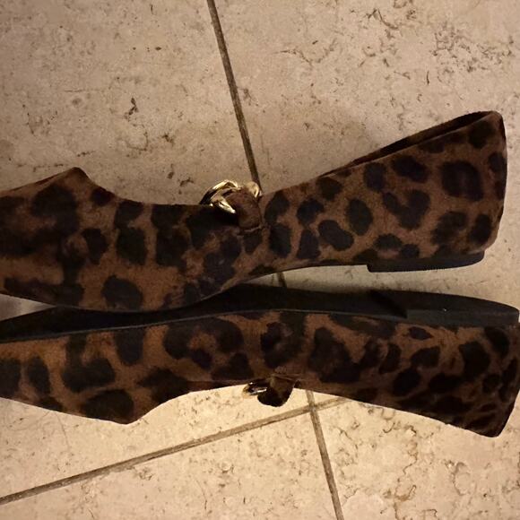 Asos Design 7 Mary Jane Pointed Suede Ballet Flat Leopard Old Money Gold Chain - Picture 9 of 11